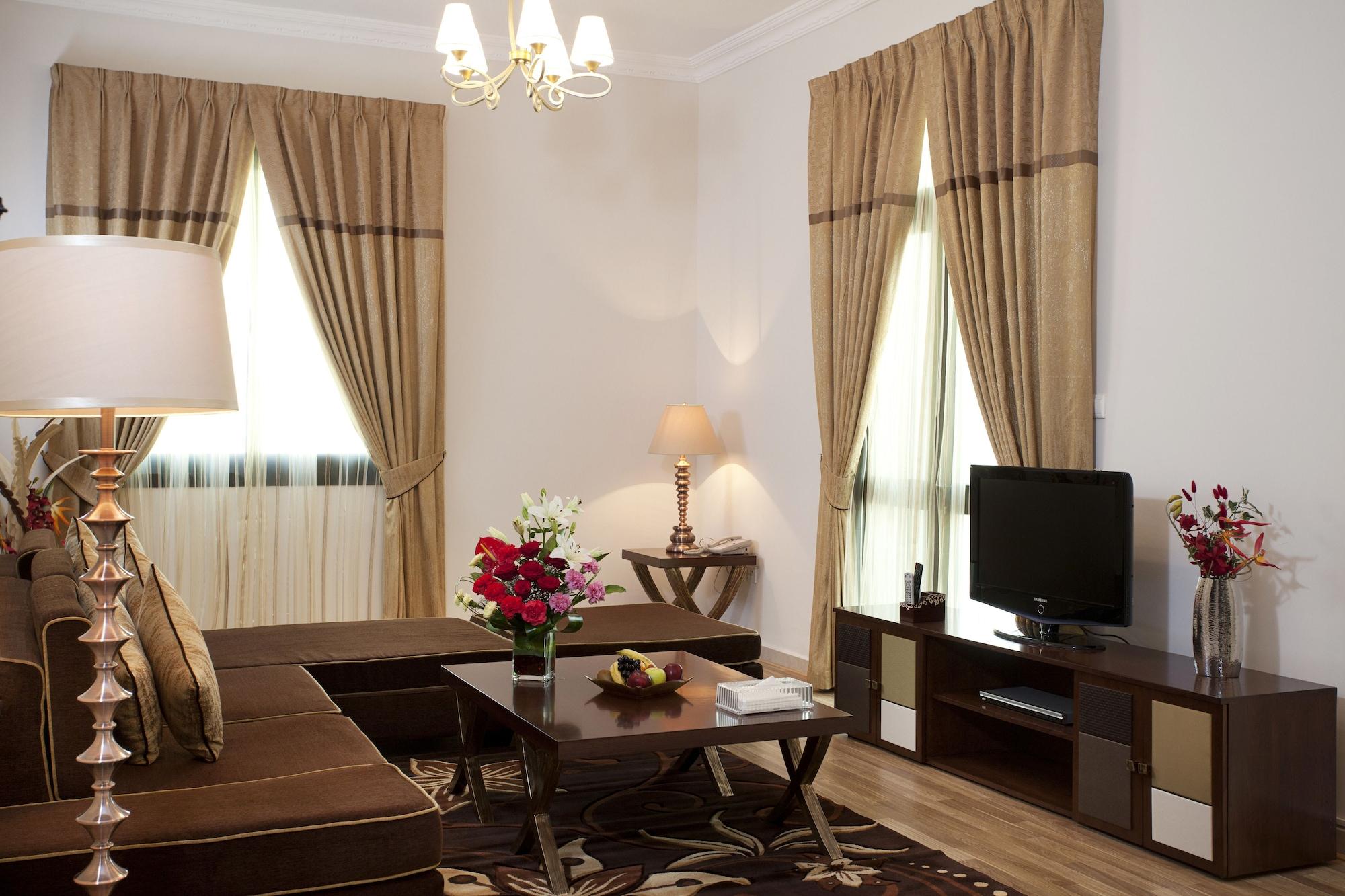 דובאי Al Waleed Holiday Homes מראה חיצוני תמונה