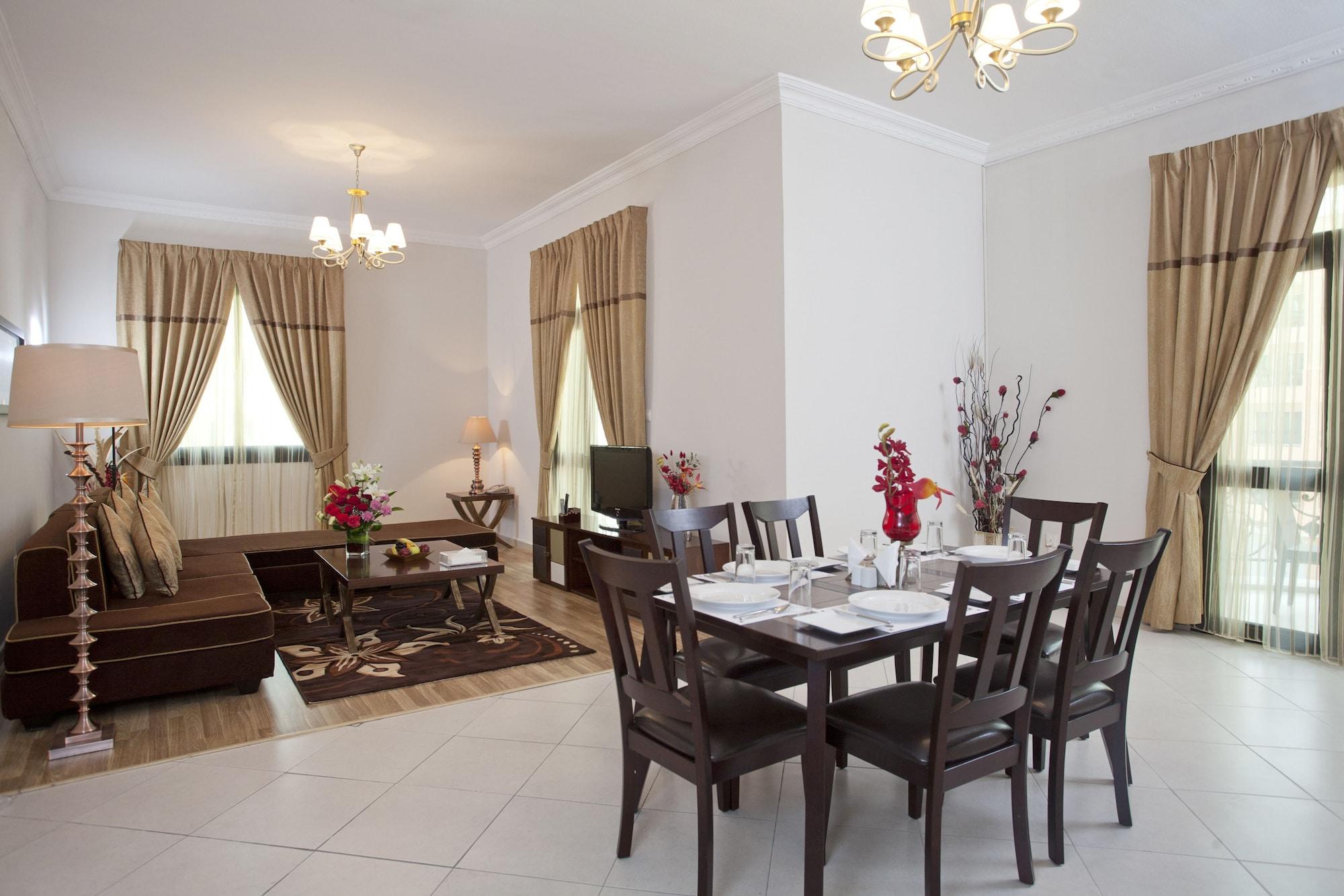 דובאי Al Waleed Holiday Homes מראה חיצוני תמונה
