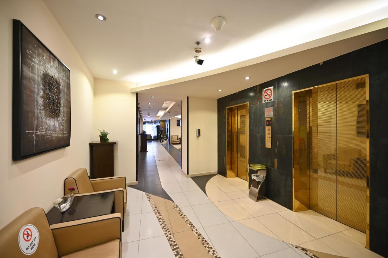 דובאי Al Waleed Holiday Homes מראה חיצוני תמונה