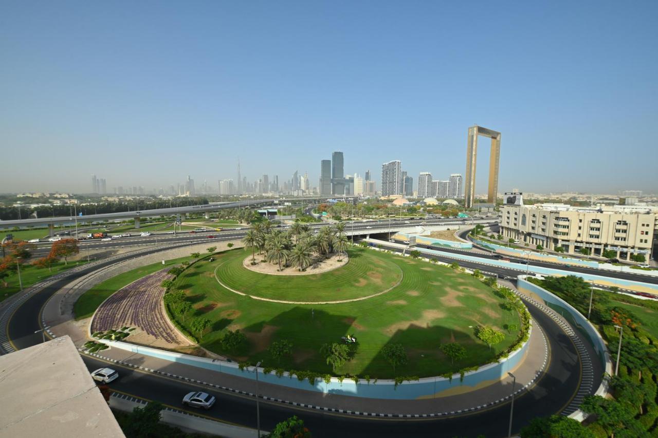 דובאי Al Waleed Holiday Homes מראה חיצוני תמונה