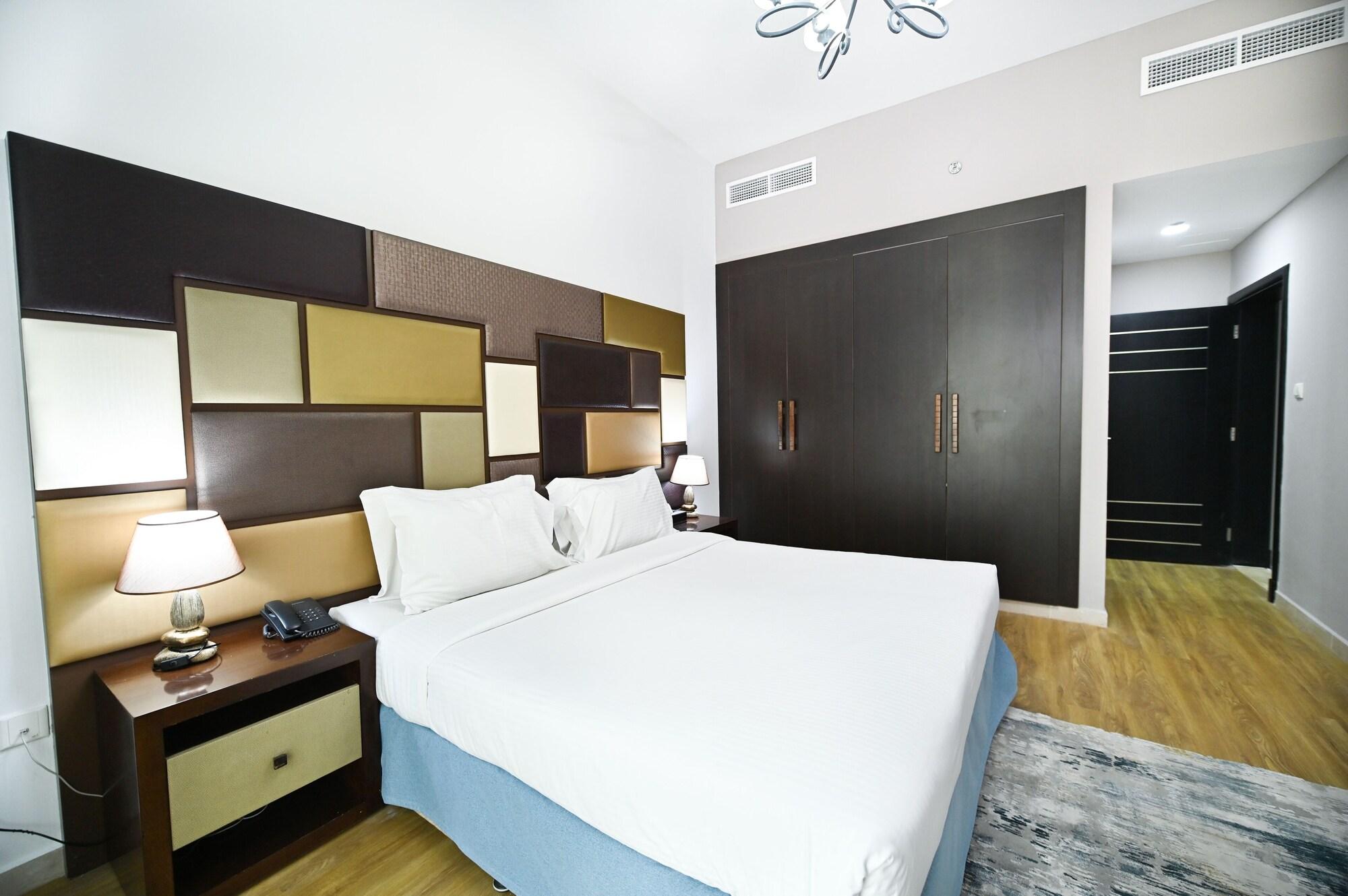 דובאי Al Waleed Holiday Homes מראה חיצוני תמונה