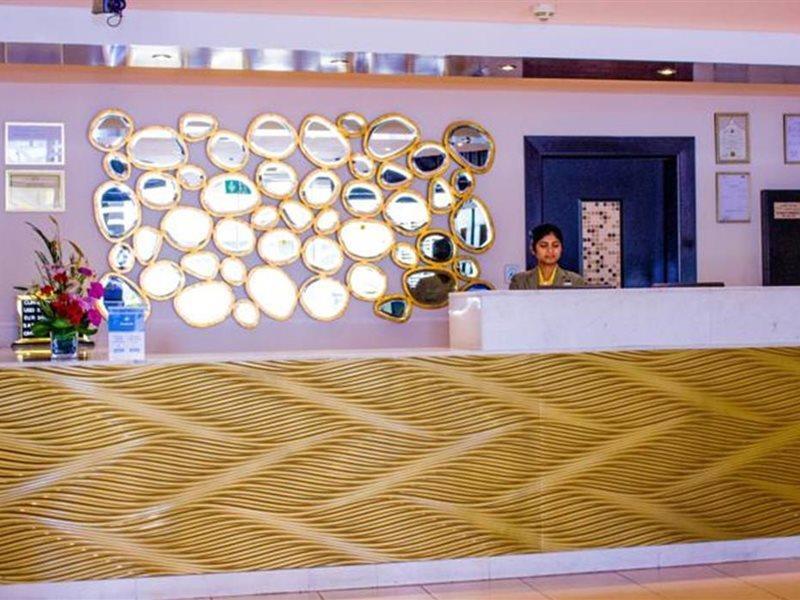 דובאי Al Waleed Holiday Homes מראה חיצוני תמונה